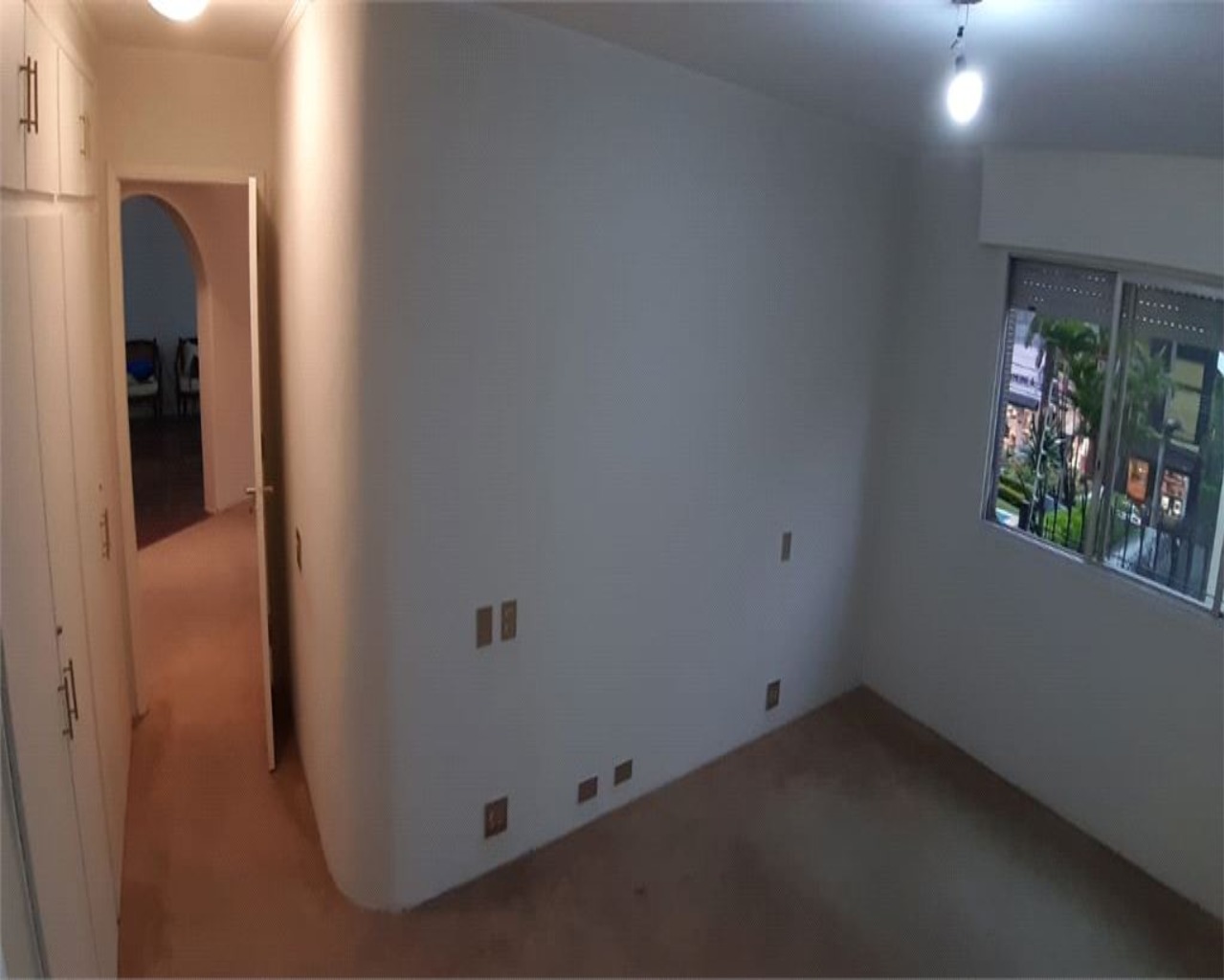 Apartamento à venda com 3 quartos, 130m² - Foto 3