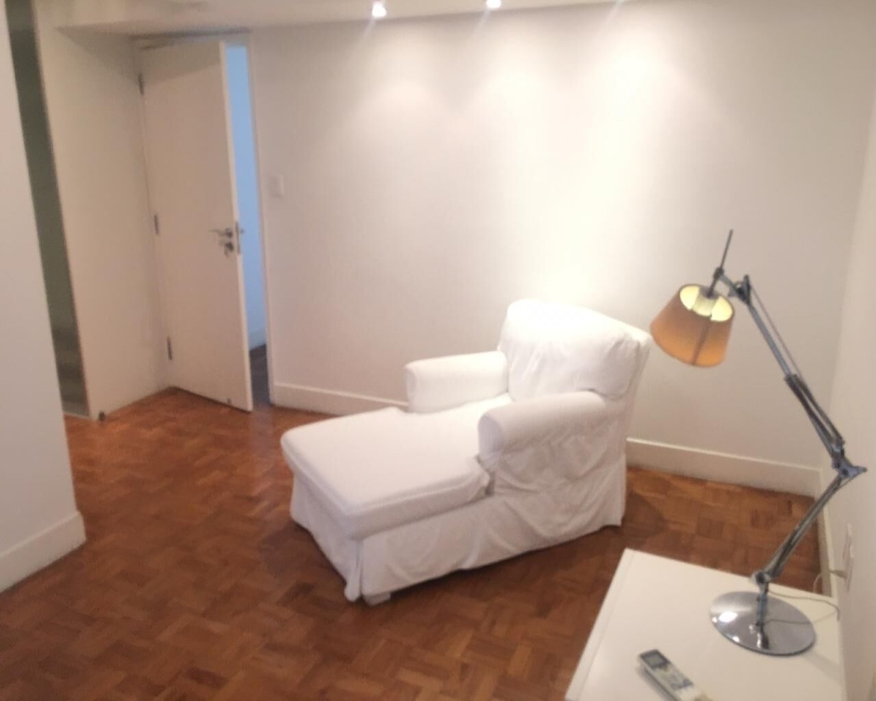 Apartamento para alugar com 2 quartos, 164m² - Foto 9