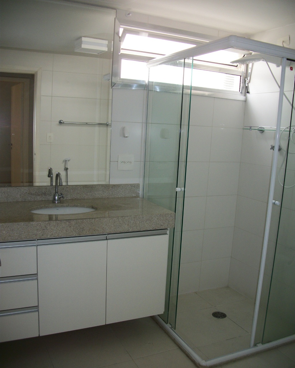 Apartamento para alugar com 2 quartos, 89m² - Foto 18