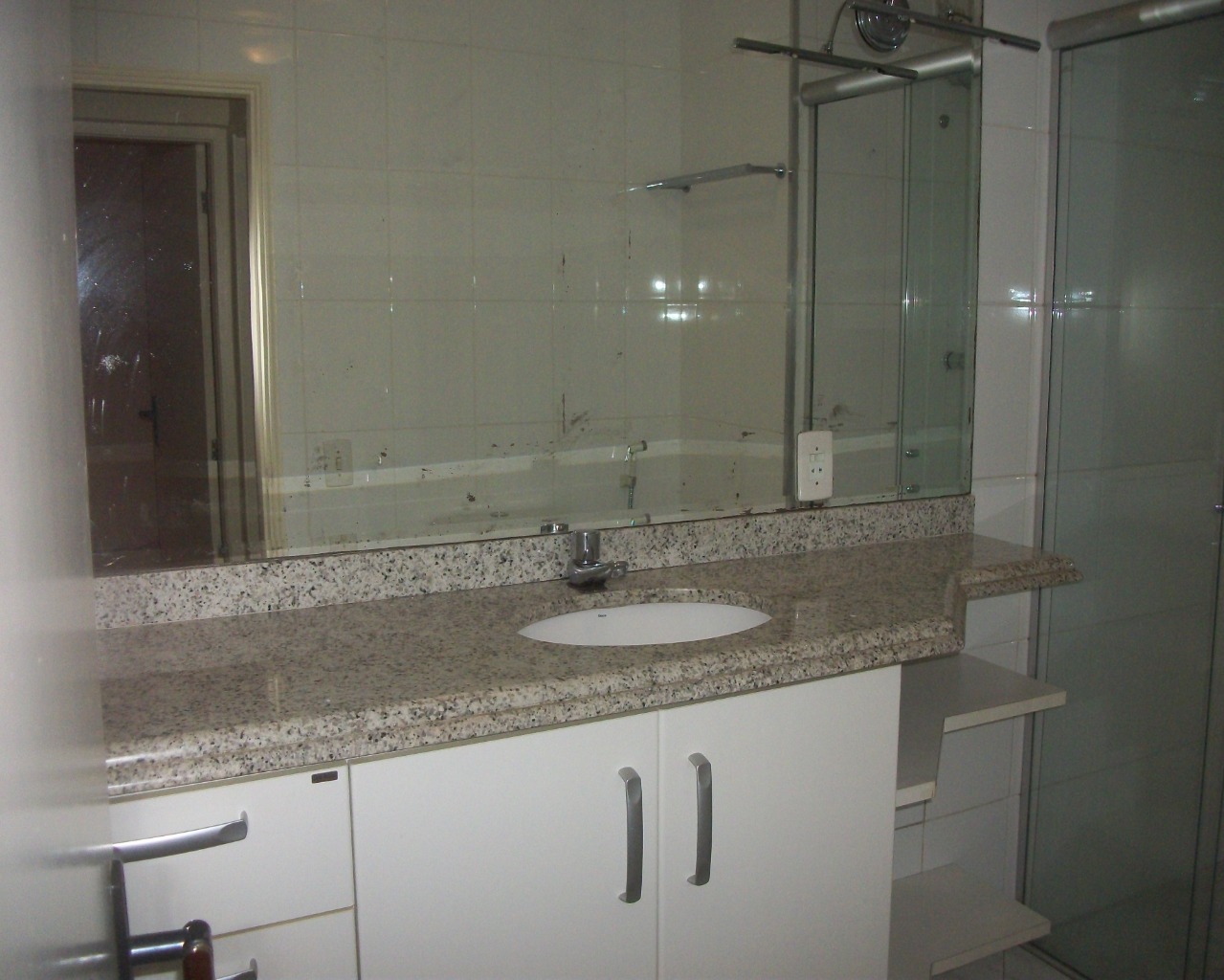 Apartamento para alugar com 2 quartos, 70m² - Foto 10