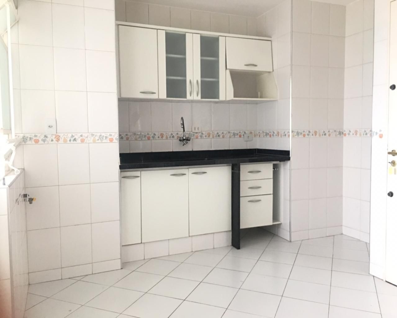 Apartamento para alugar com 2 quartos, 112m² - Foto 14