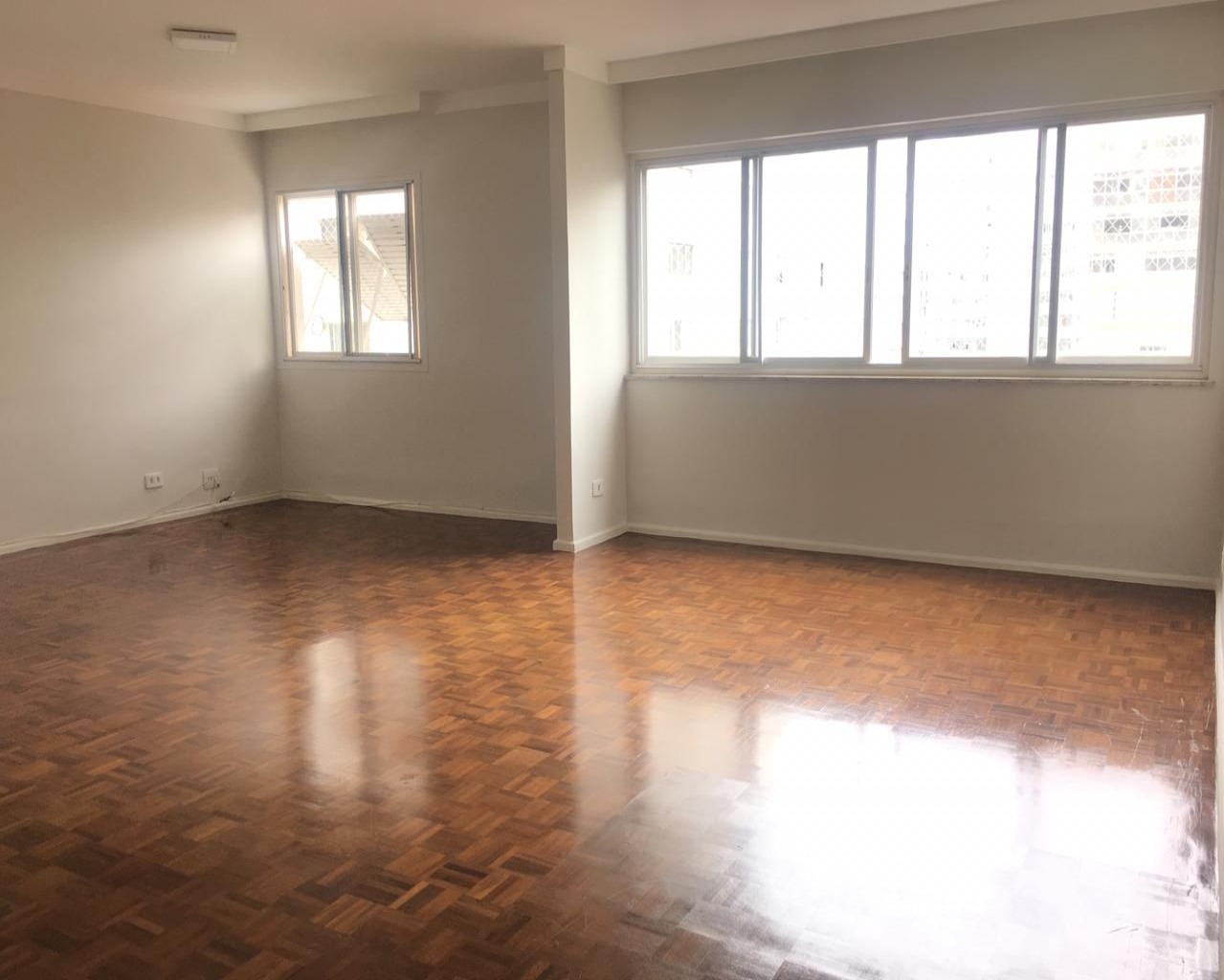 Apartamento para alugar com 2 quartos, 112m² - Foto 16