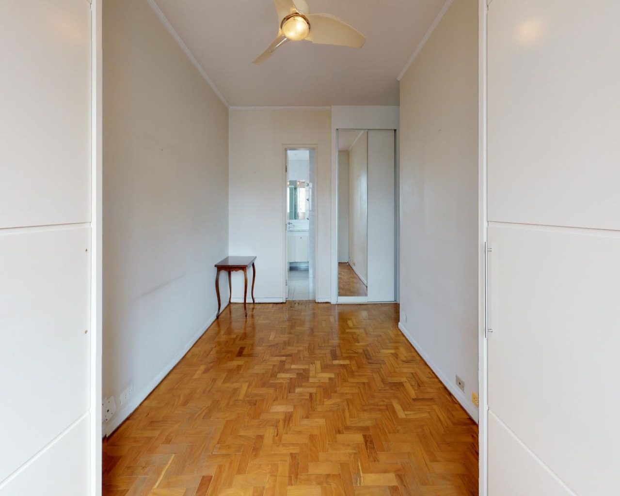 Apartamento à venda com 3 quartos, 130m² - Foto 11