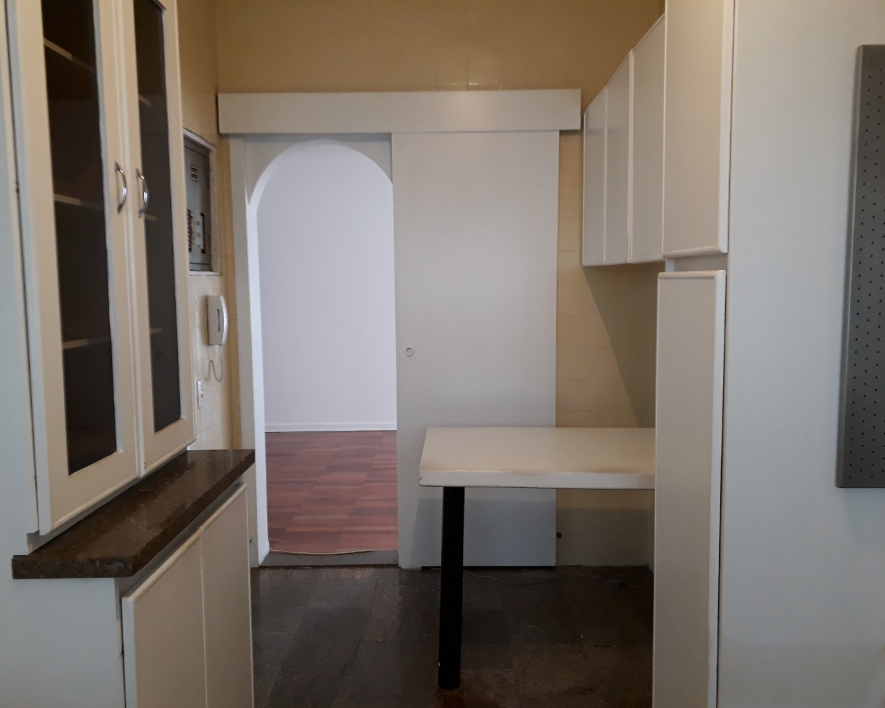 Apartamento para alugar com 3 quartos, 130m² - Foto 18