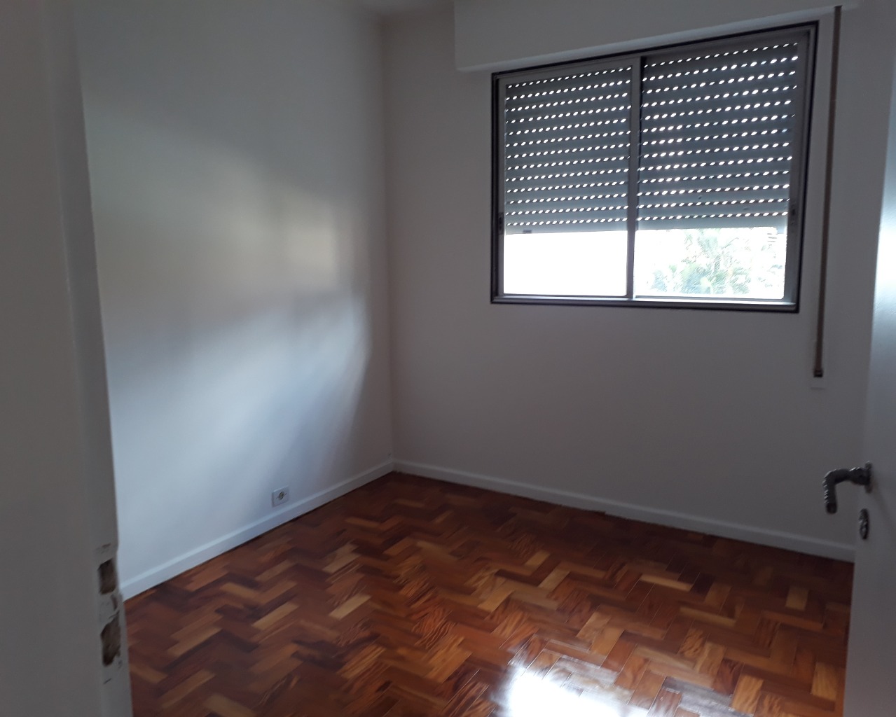 Apartamento para alugar com 3 quartos, 130m² - Foto 23