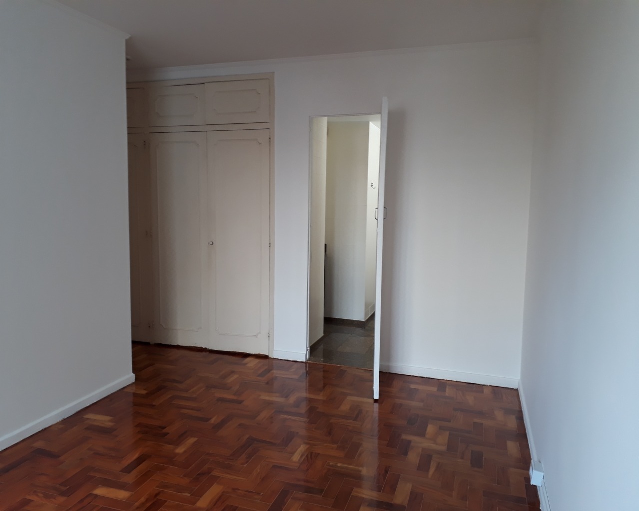 Apartamento para alugar com 3 quartos, 130m² - Foto 34