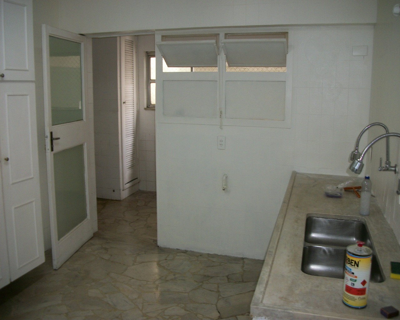 Apartamento para alugar com 3 quartos, 140m² - Foto 5