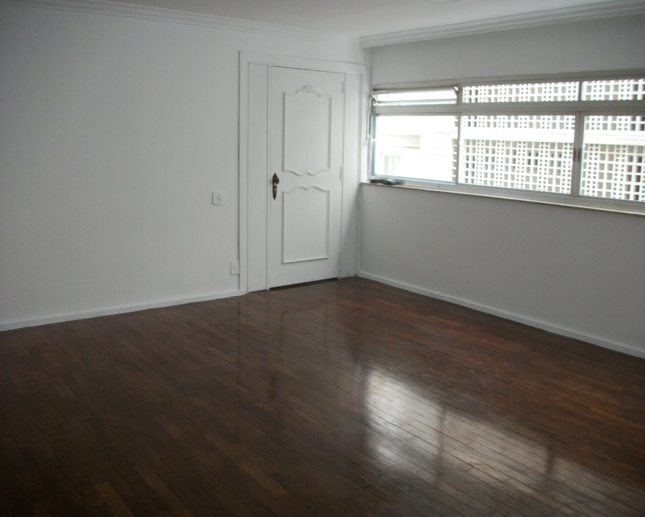 Apartamento para alugar com 3 quartos, 140m² - Foto 11