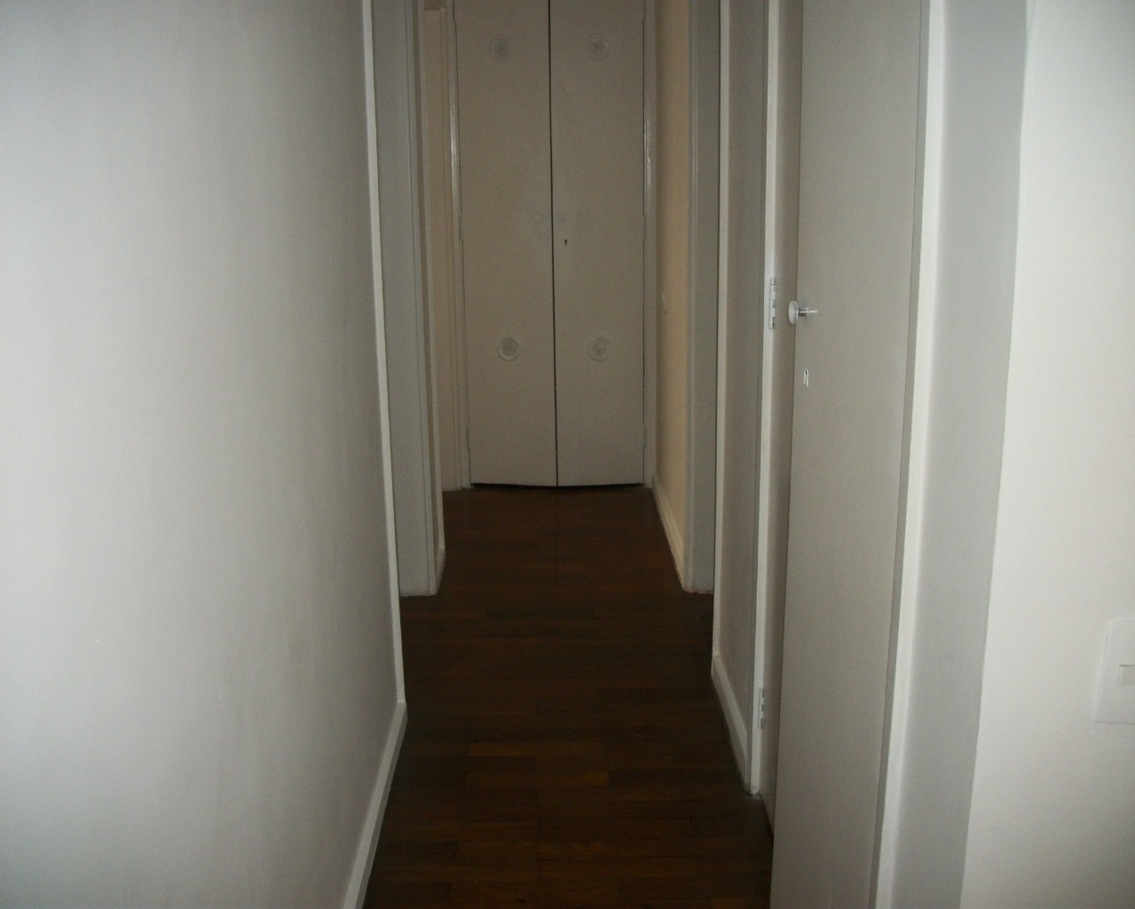 Apartamento para alugar com 3 quartos, 140m² - Foto 14