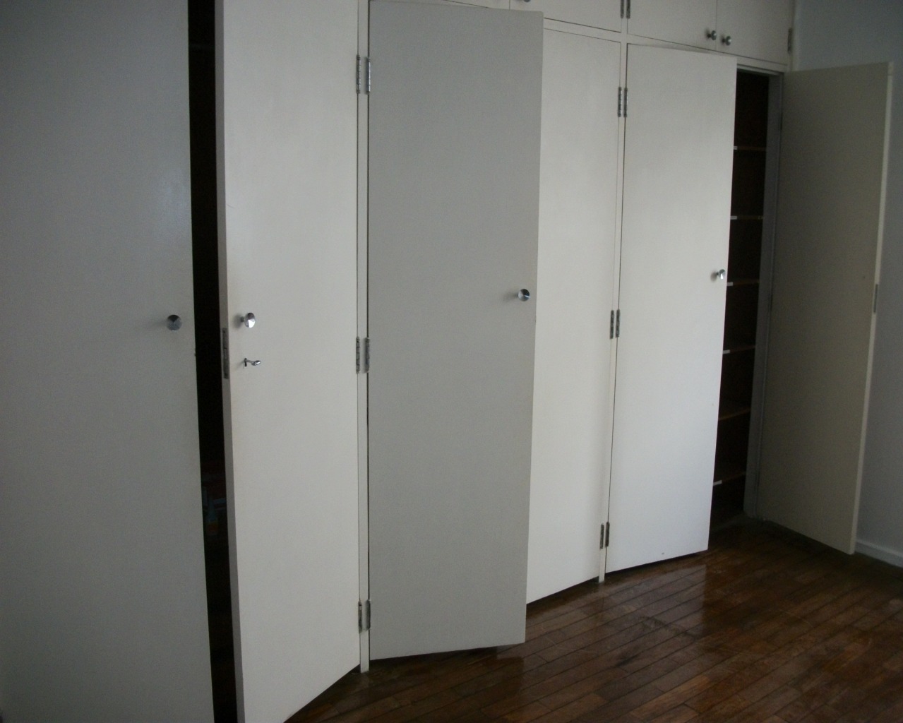 Apartamento para alugar com 3 quartos, 140m² - Foto 18