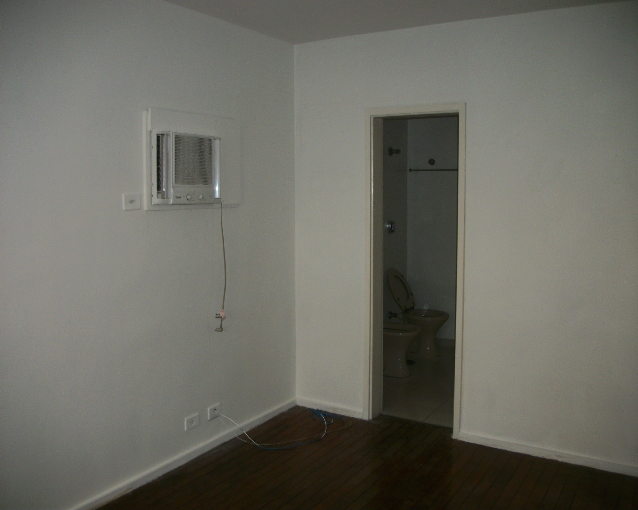 Apartamento para alugar com 3 quartos, 140m² - Foto 19