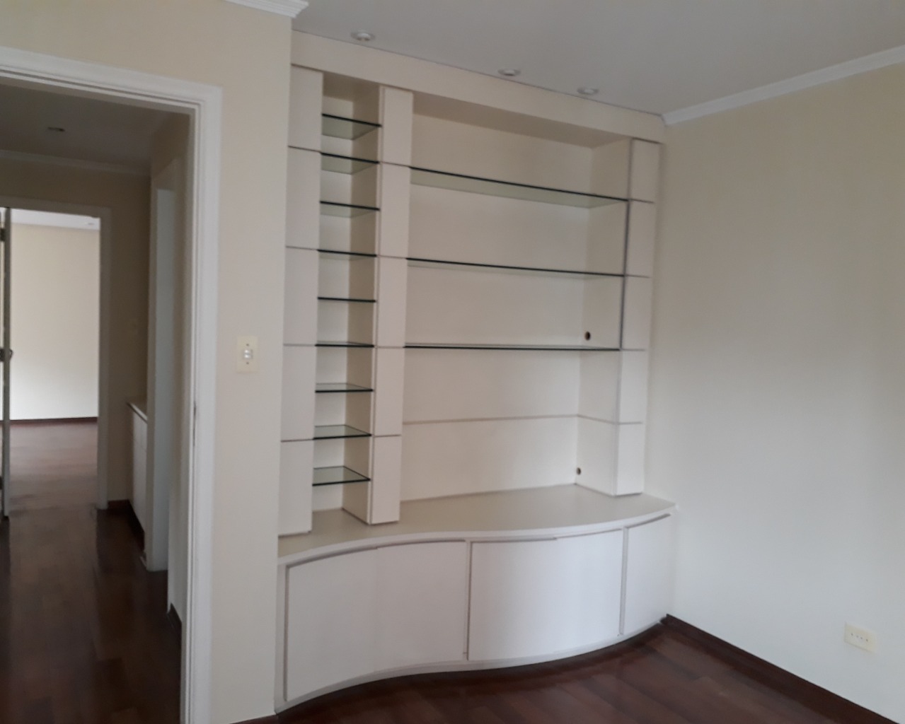 Apartamento para alugar com 3 quartos, 130m² - Foto 19