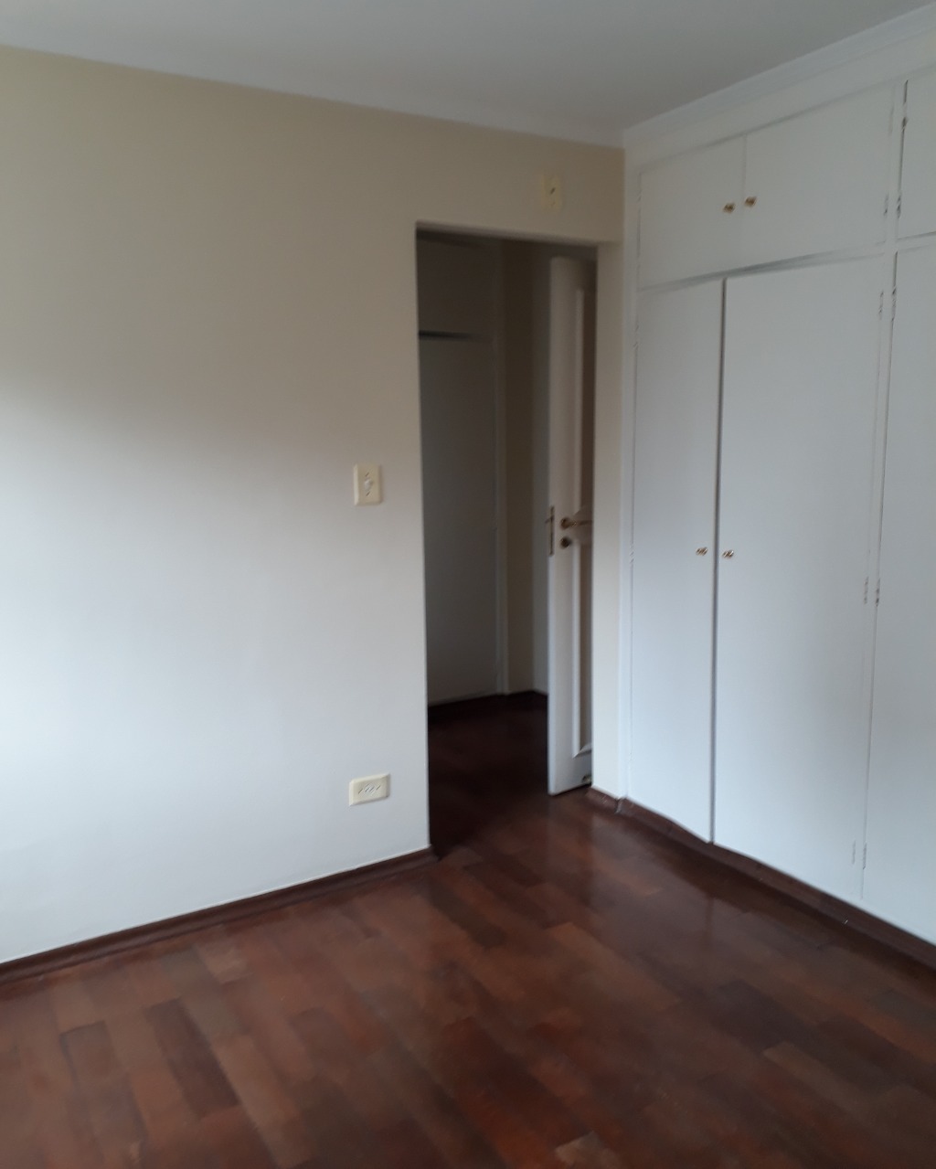 Apartamento para alugar com 3 quartos, 130m² - Foto 27