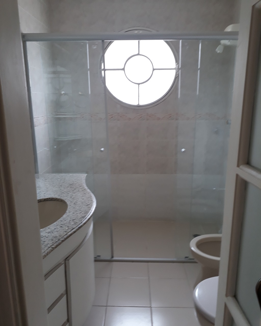 Apartamento para alugar com 3 quartos, 130m² - Foto 29