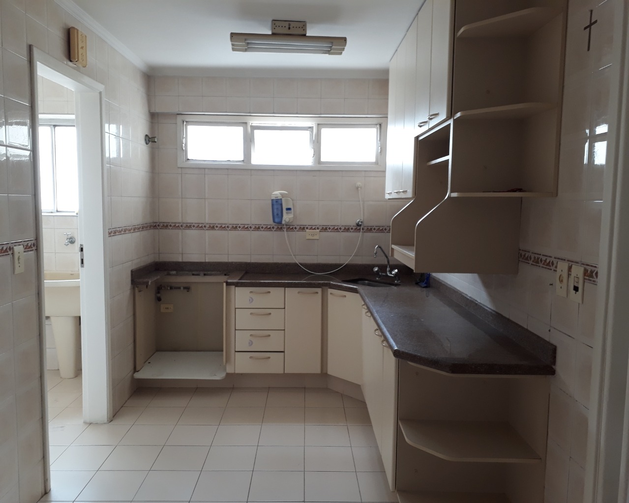 Apartamento para alugar com 3 quartos, 130m² - Foto 36