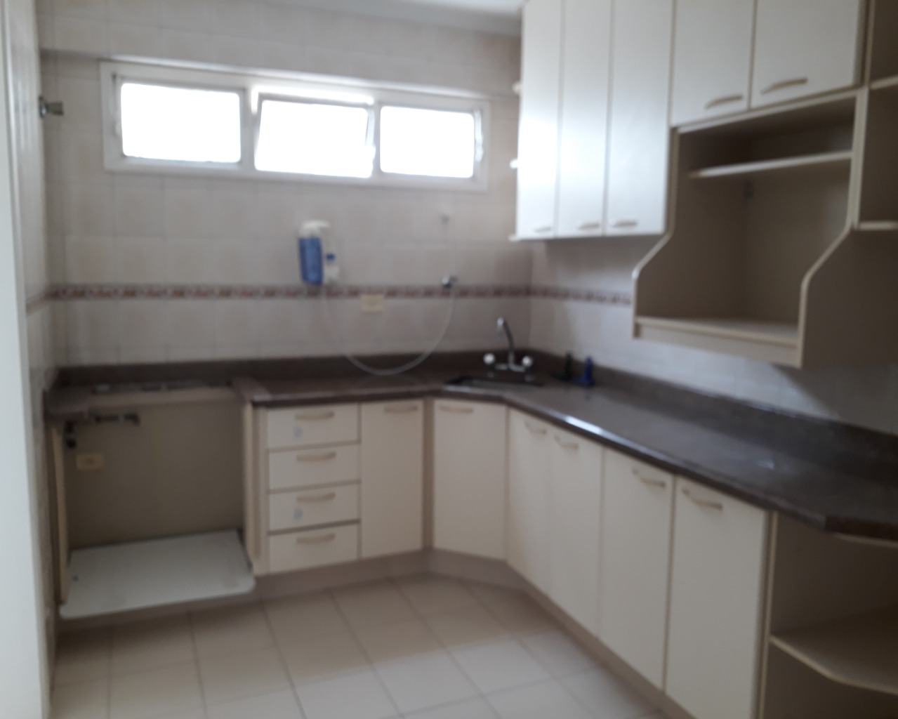 Apartamento para alugar com 3 quartos, 130m² - Foto 37