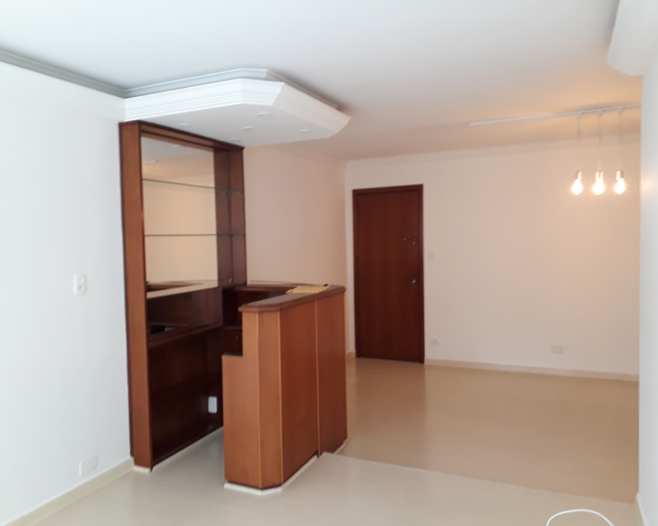 Apartamento para alugar com 3 quartos, 130m² - Foto 3