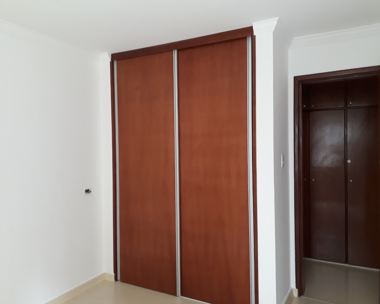 Apartamento para alugar com 3 quartos, 130m² - Foto 8