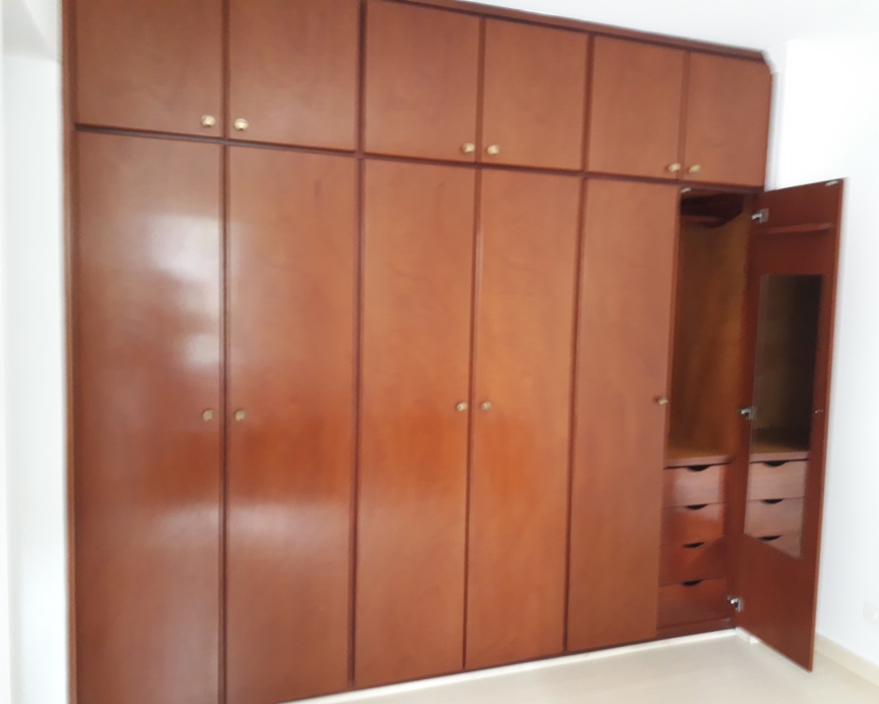 Apartamento para alugar com 3 quartos, 130m² - Foto 16