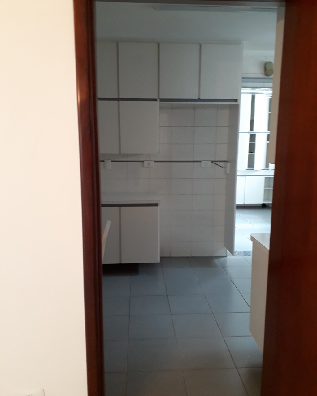 Apartamento para alugar com 3 quartos, 130m² - Foto 28