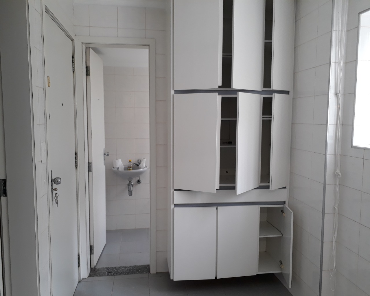 Apartamento para alugar com 3 quartos, 130m² - Foto 35