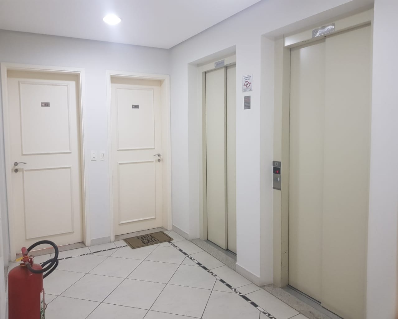 Apartamento para alugar com 2 quartos, 70m² - Foto 3