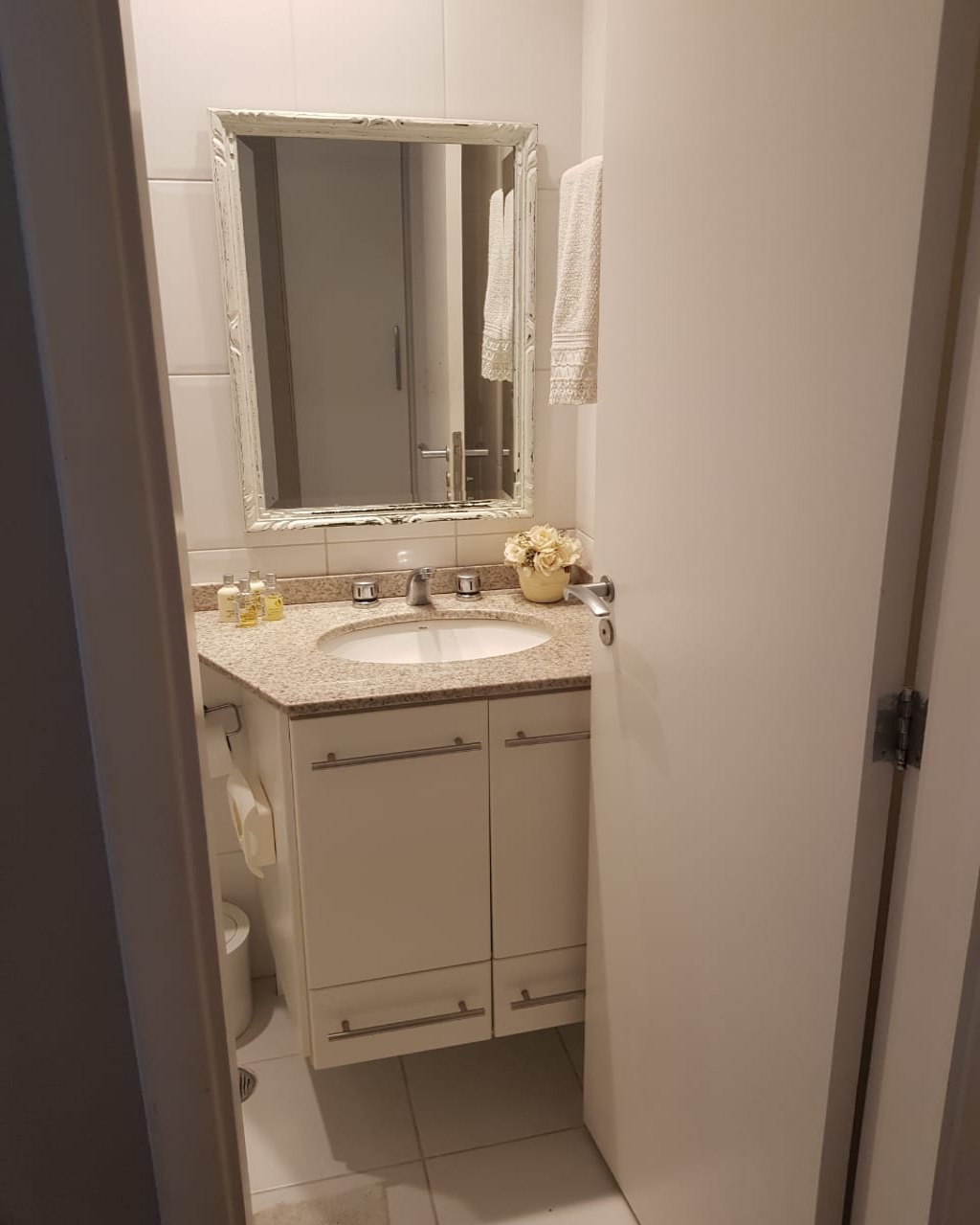 Apartamento para alugar com 2 quartos, 70m² - Foto 14