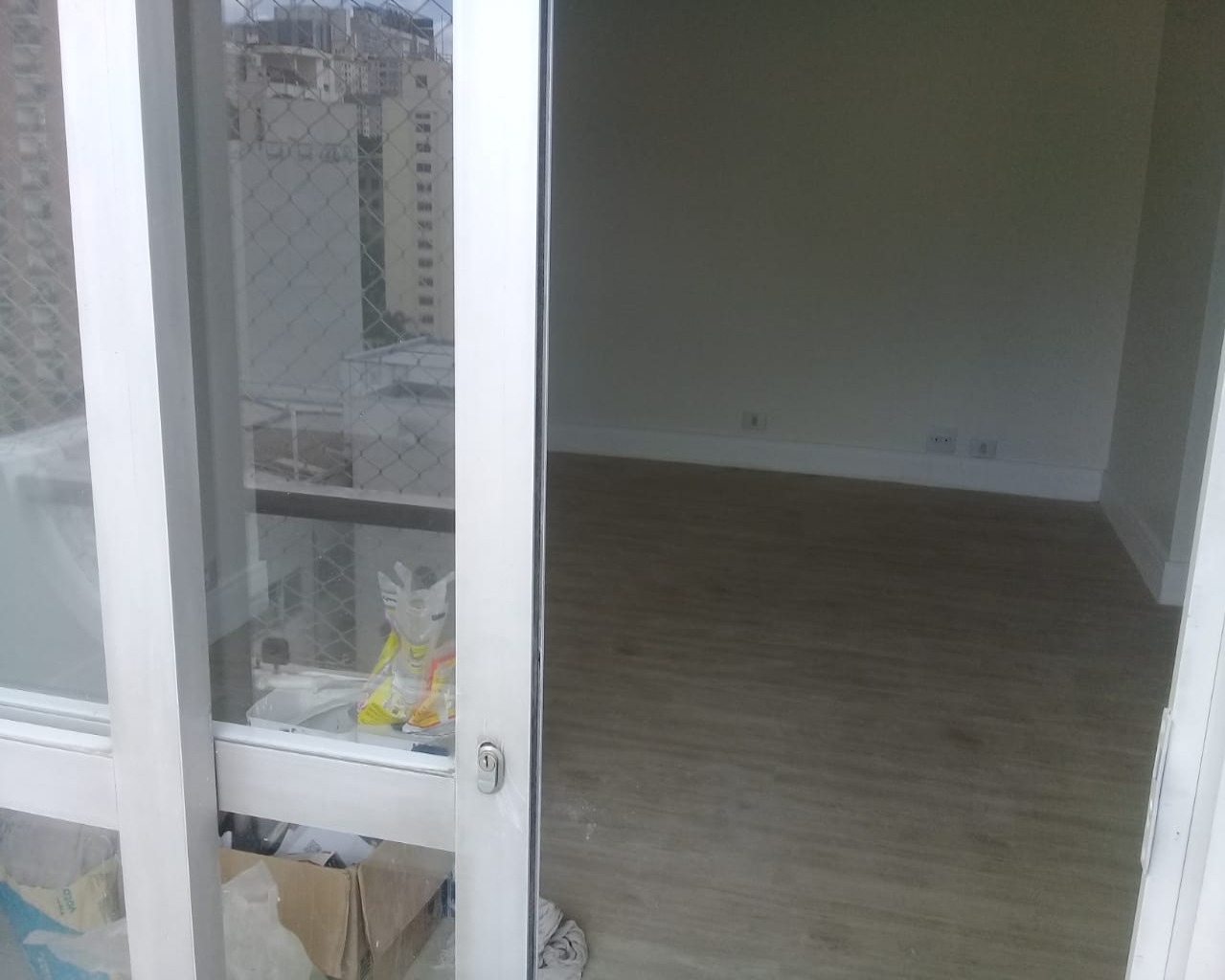 Apartamento para alugar com 1 quarto, 56m² - Foto 14