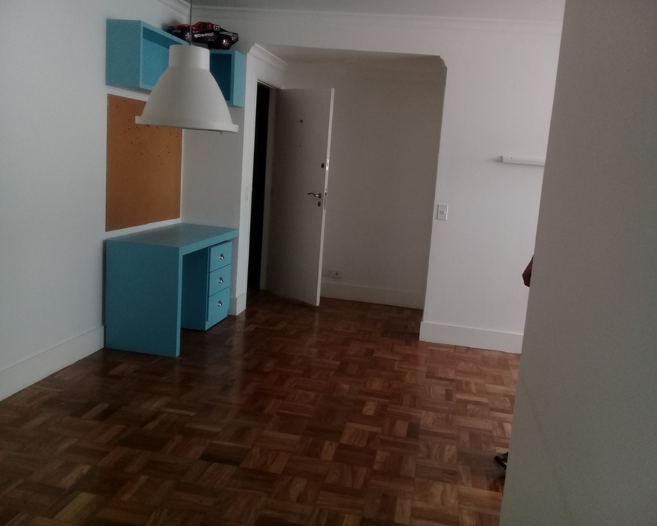 Apartamento à venda com 2 quartos, 70m² - Foto 1