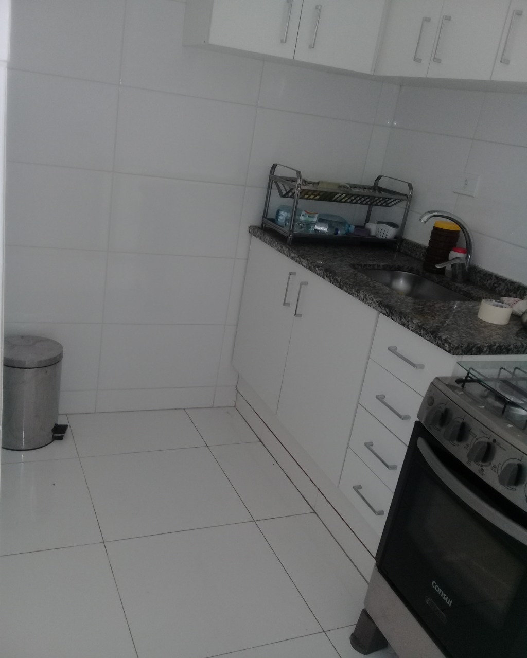 Apartamento à venda com 2 quartos, 70m² - Foto 3