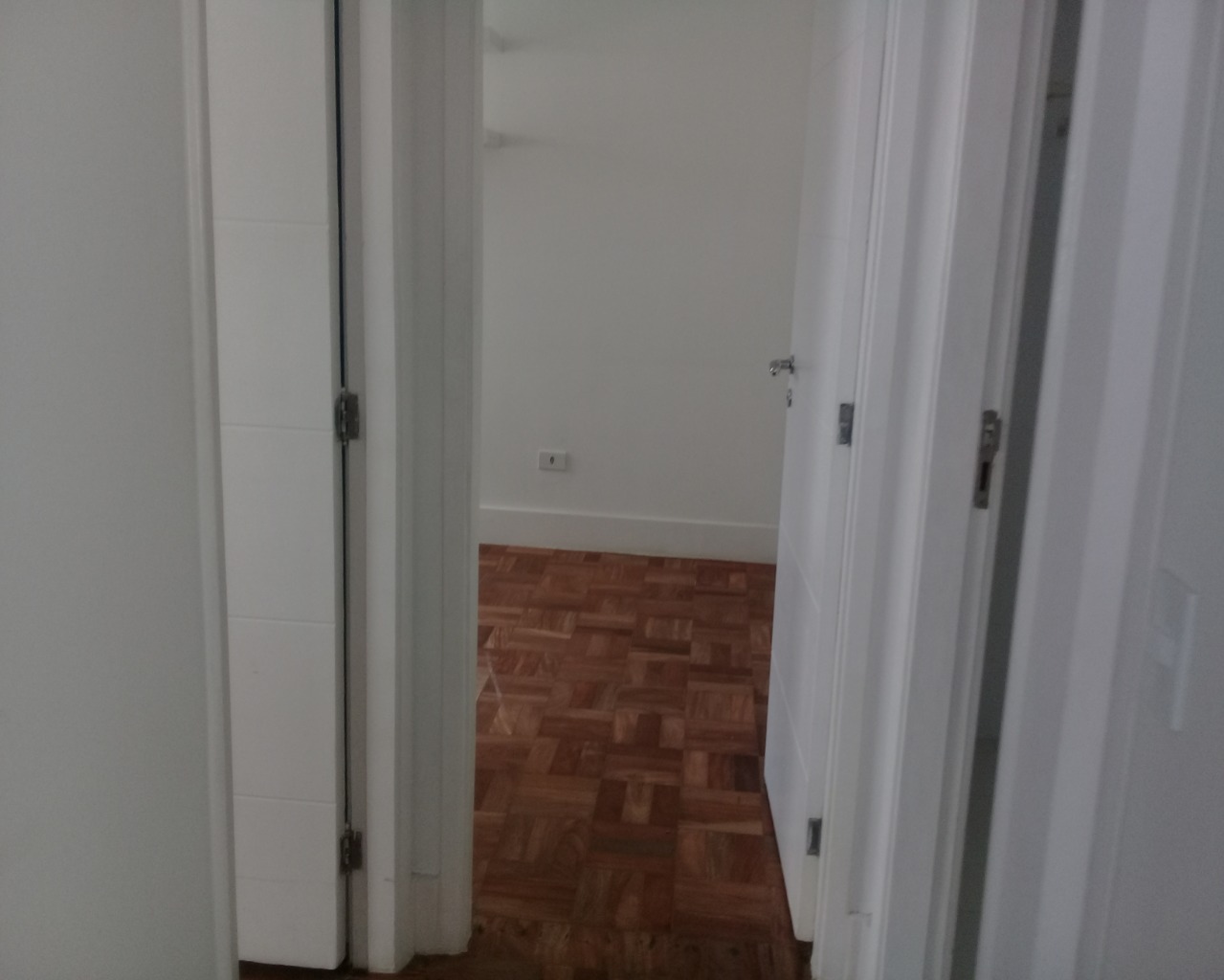 Apartamento à venda com 2 quartos, 70m² - Foto 10