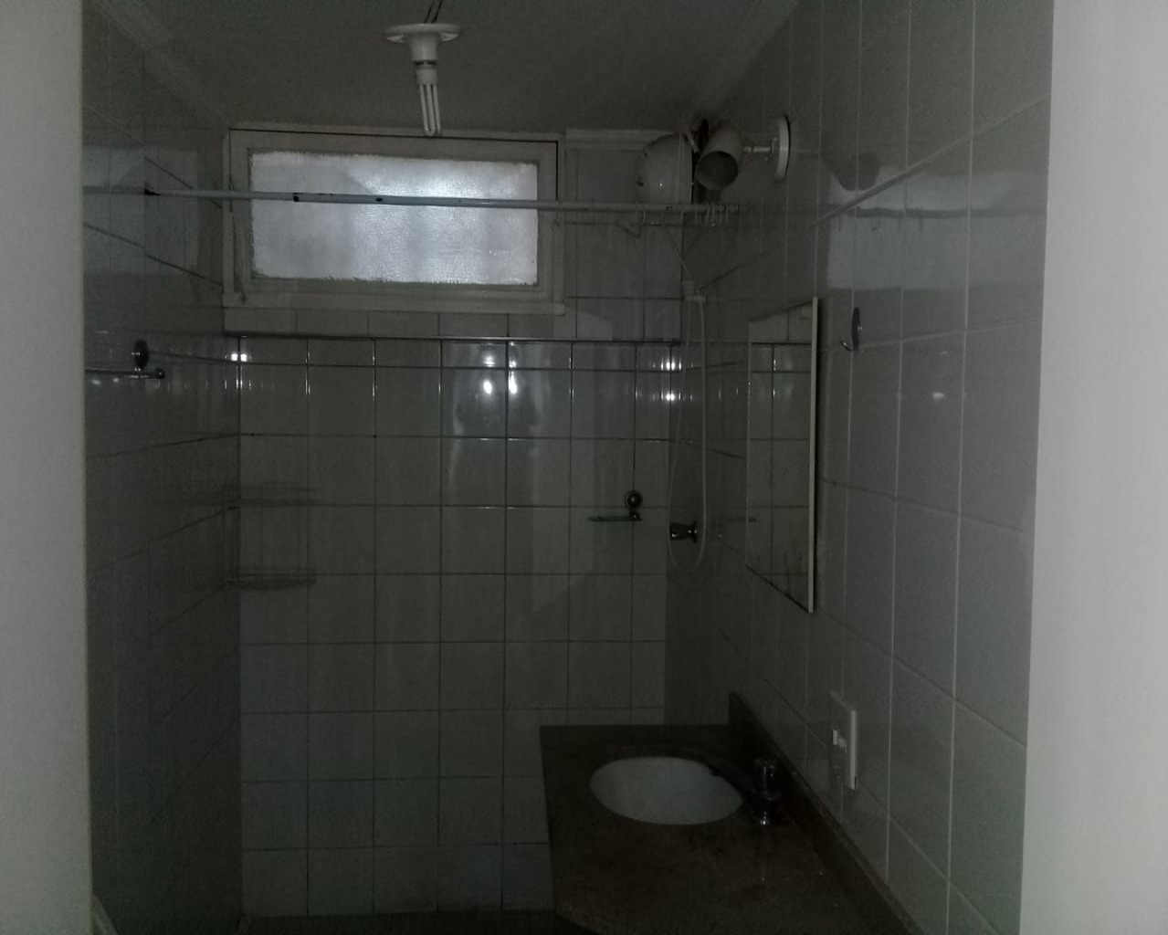 Apartamento para alugar com 1 quarto, 50m² - Foto 11