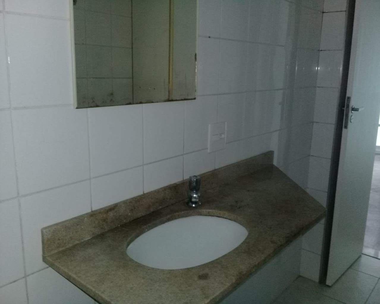 Apartamento para alugar com 1 quarto, 50m² - Foto 13