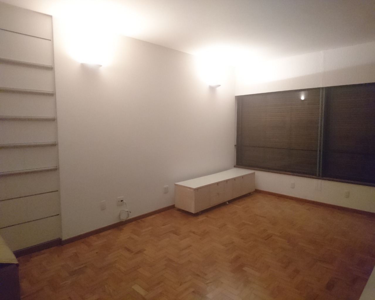 Apartamento para alugar com 1 quarto, 70m² - Foto 2