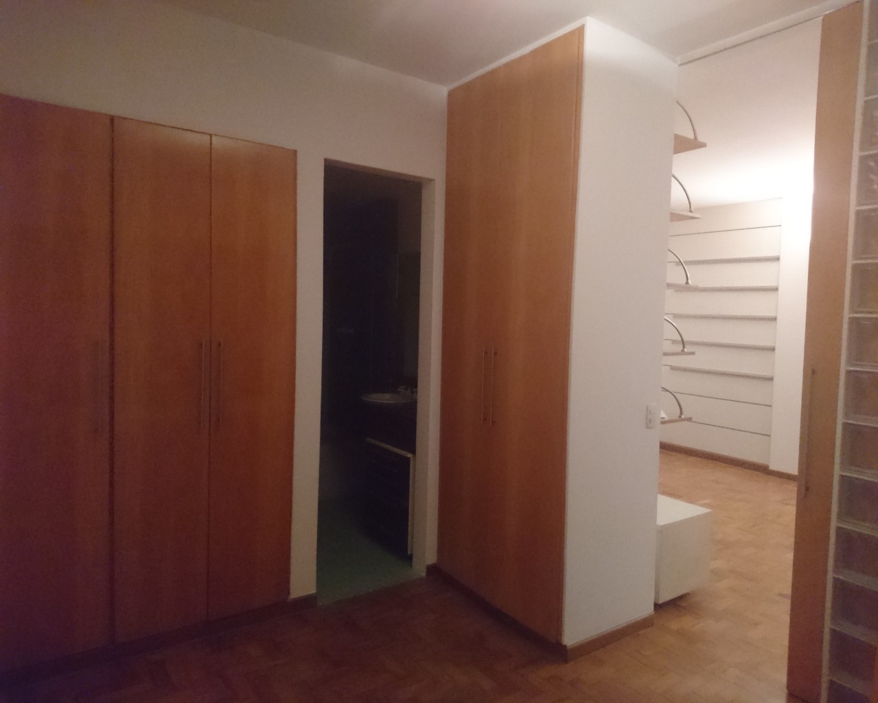 Apartamento para alugar com 1 quarto, 70m² - Foto 3