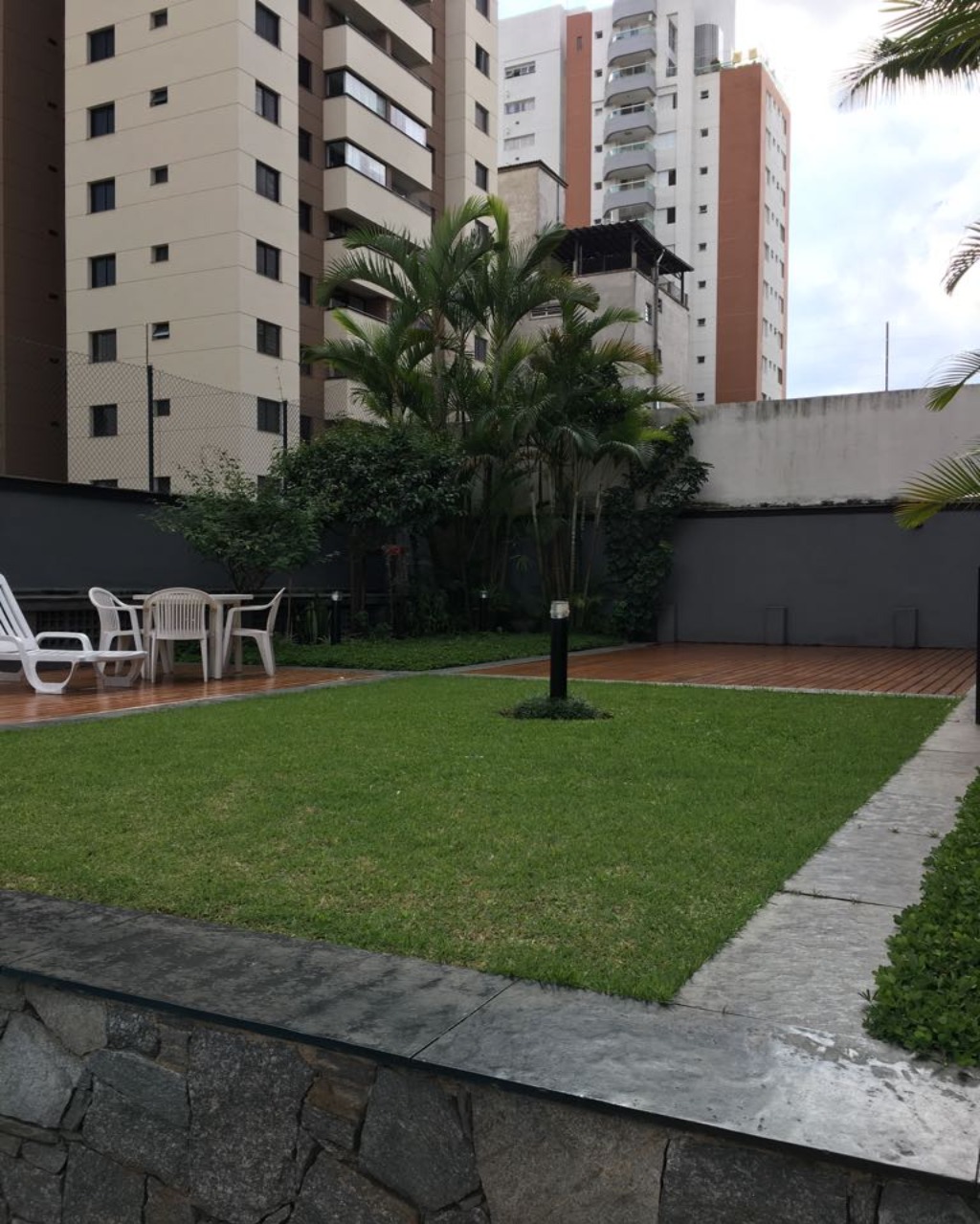 Apartamento para alugar com 2 quartos, 70m² - Foto 19