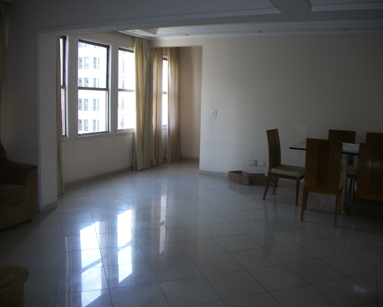 Apartamento para alugar com 2 quartos, 110m² - Foto 16