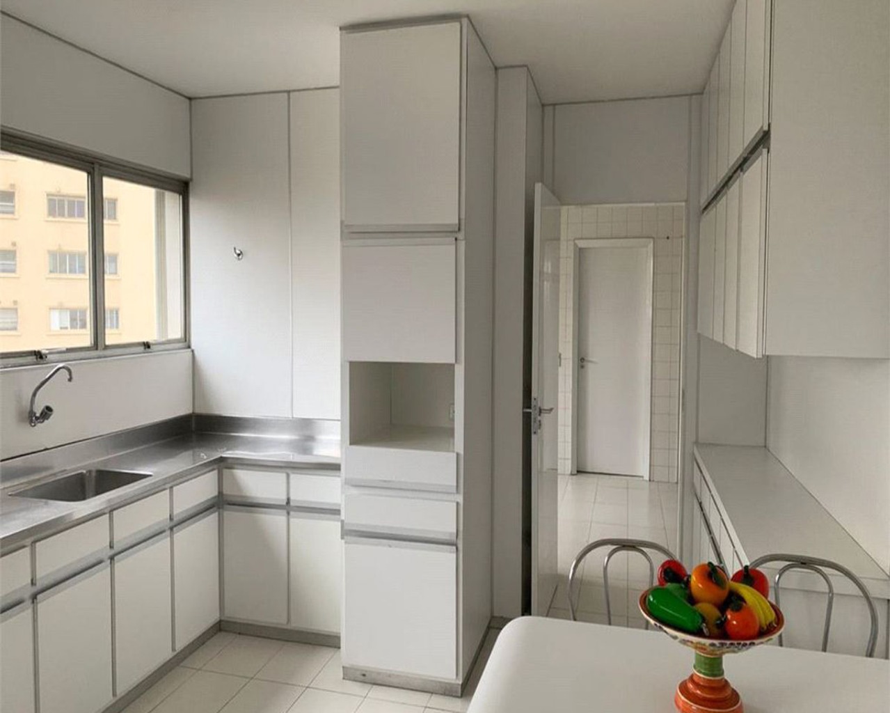 Apartamento para alugar com 3 quartos, 365m² - Foto 11