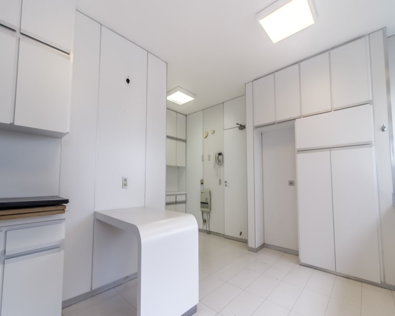 Apartamento para alugar com 3 quartos, 365m² - Foto 30