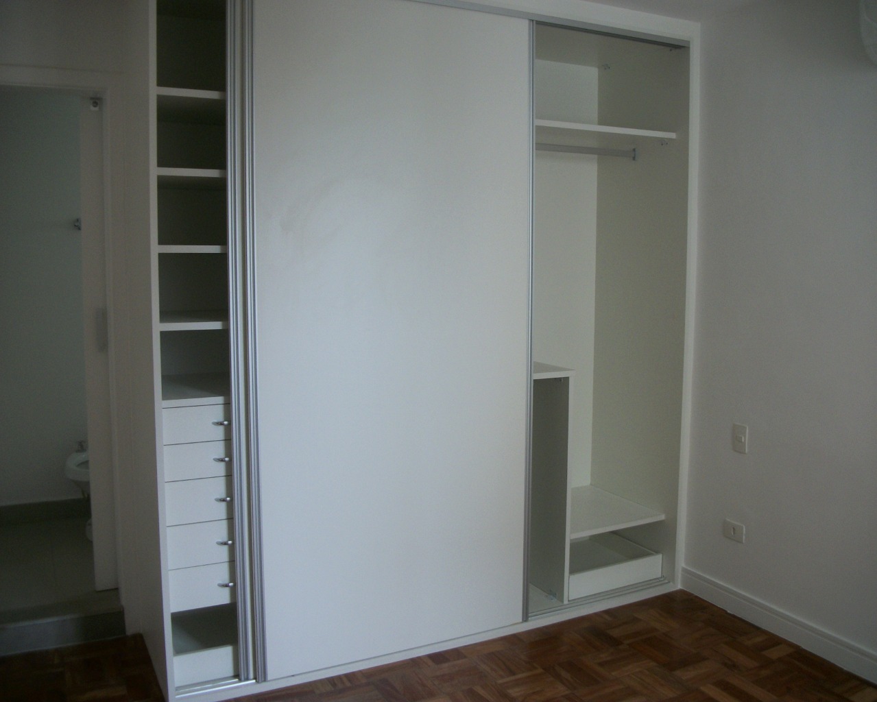 Apartamento à venda com 1 quarto, 70m² - Foto 17