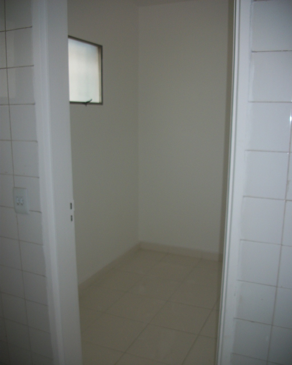 Apartamento para alugar com 2 quartos, 85m² - Foto 2