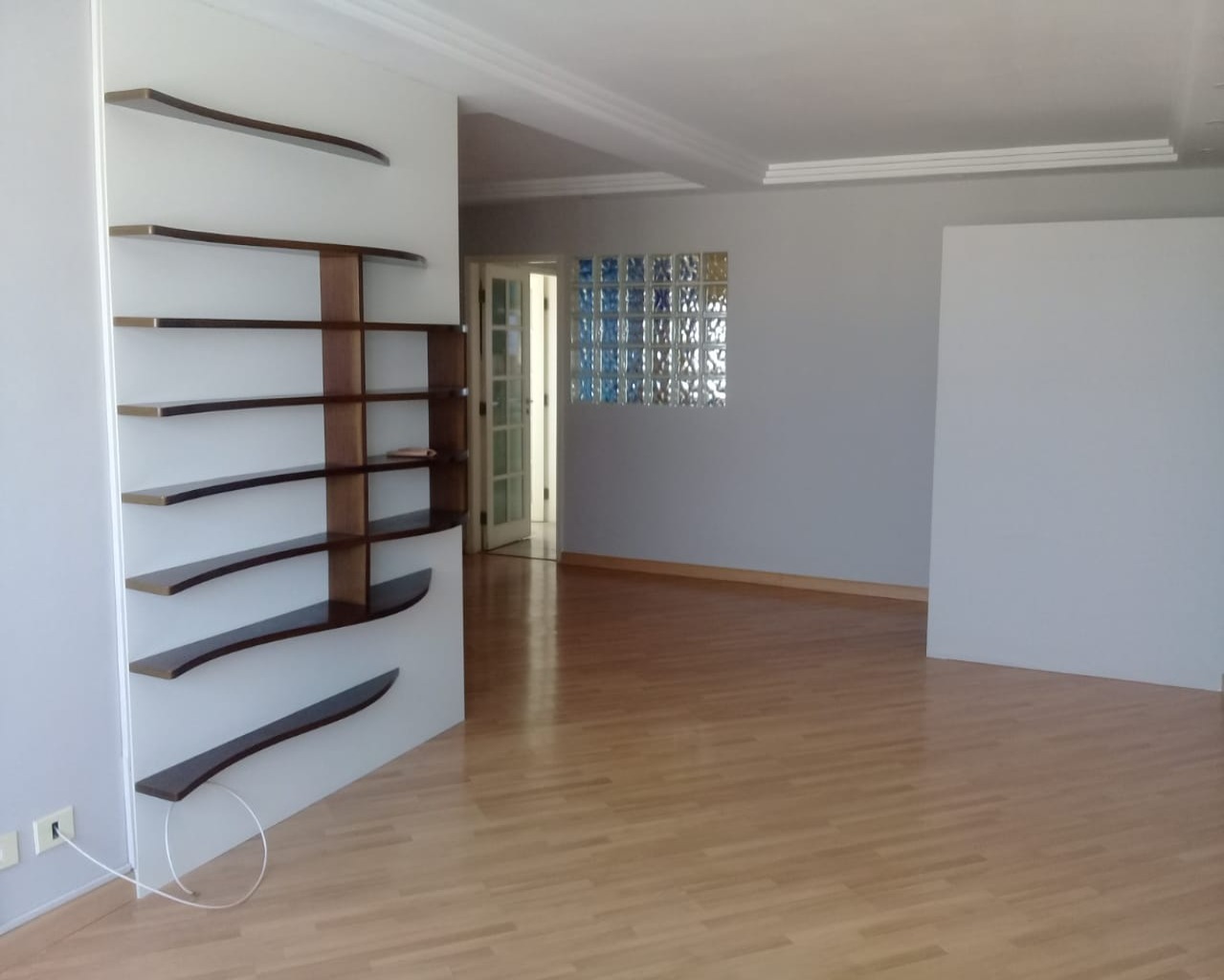 Apartamento para alugar com 3 quartos, 130m² - Foto 1