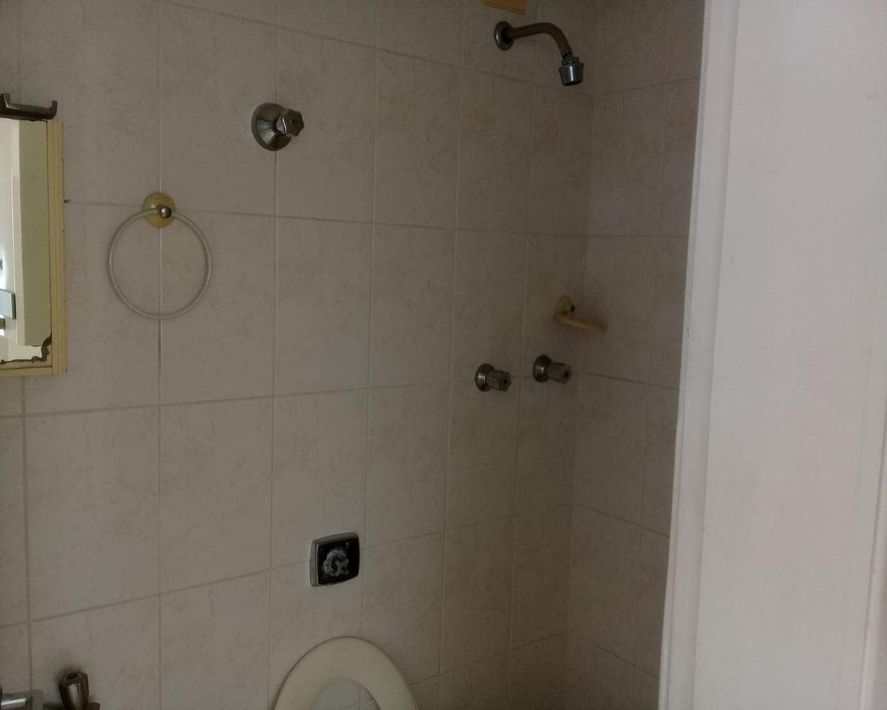 Apartamento para alugar com 3 quartos, 130m² - Foto 6