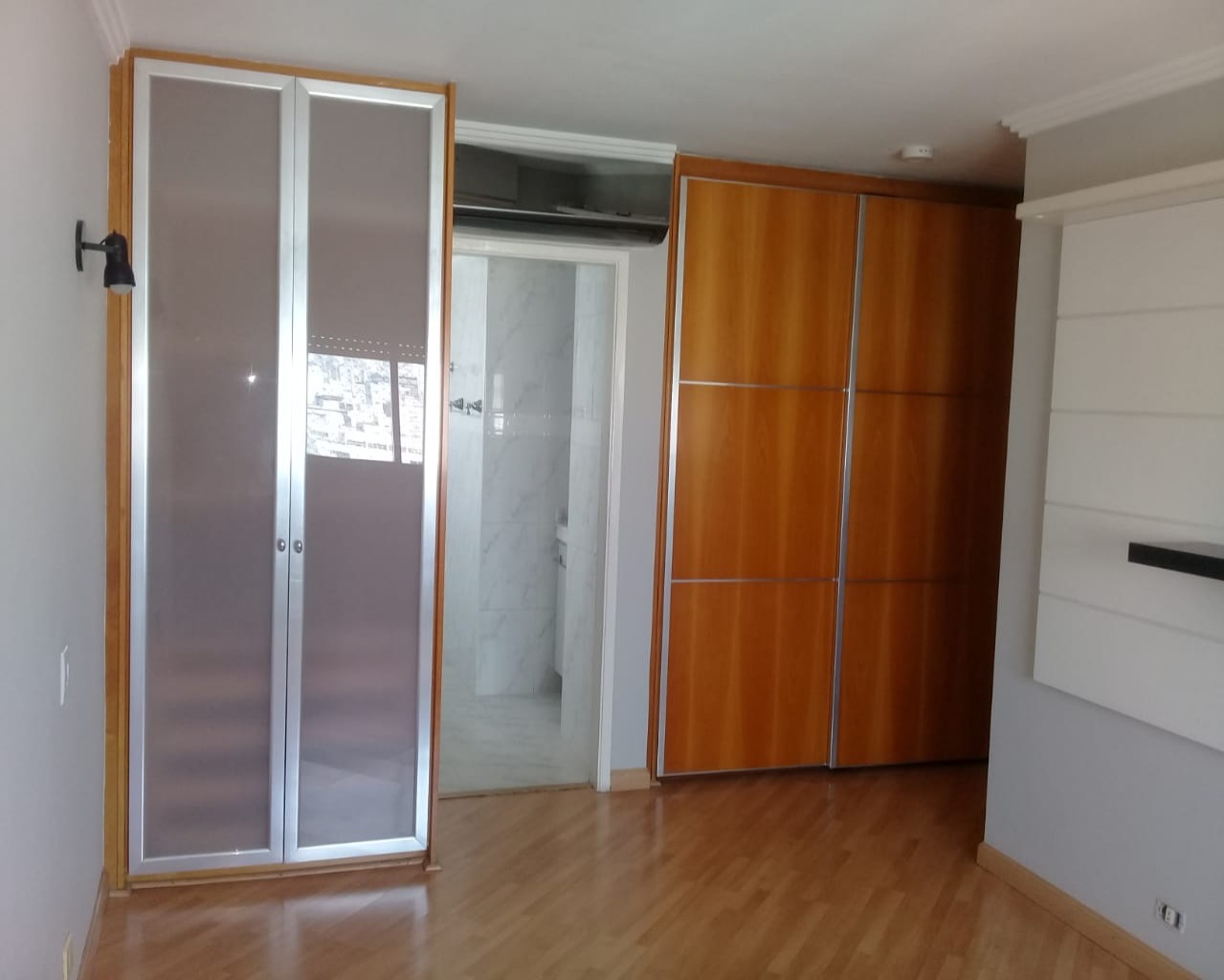 Apartamento para alugar com 3 quartos, 130m² - Foto 29