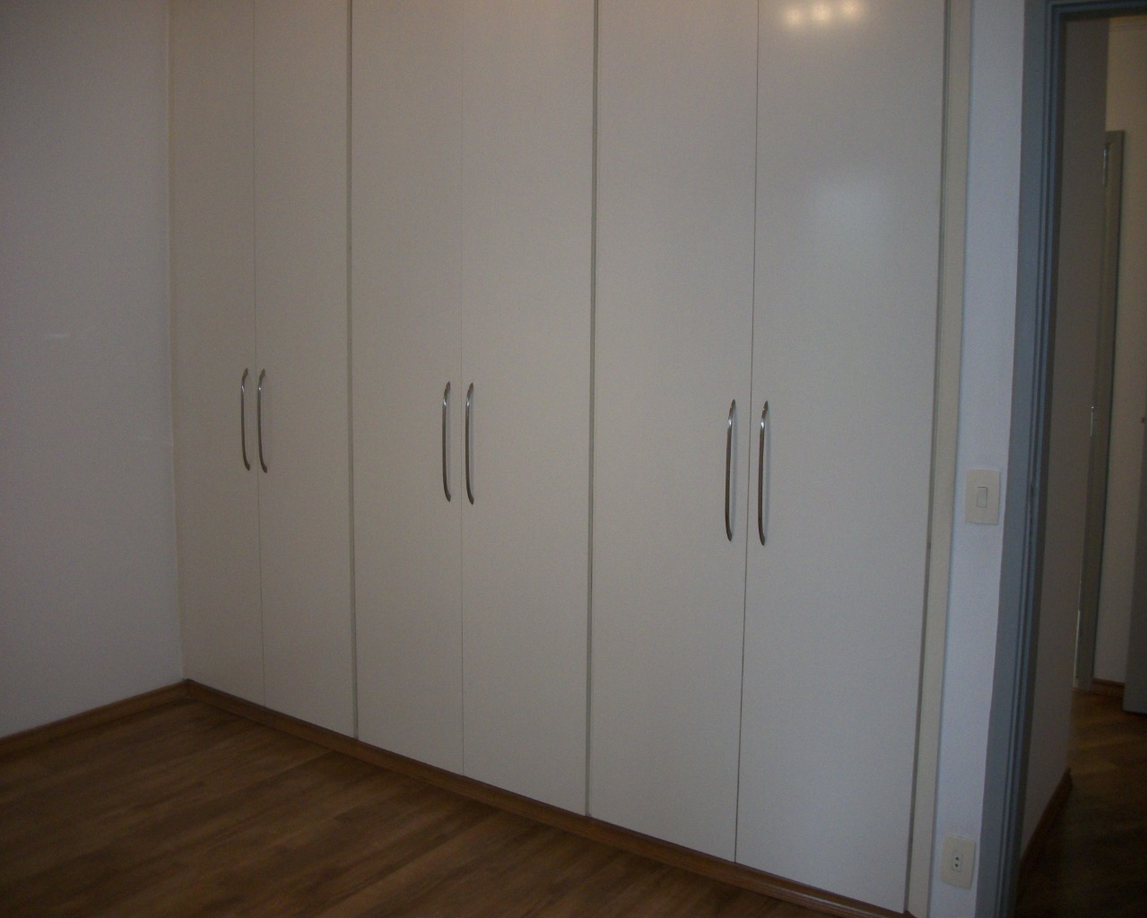 Apartamento para alugar com 3 quartos, 130m² - Foto 12