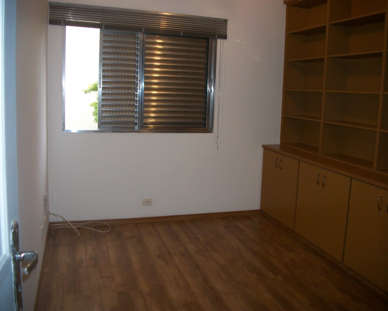 Apartamento para alugar com 3 quartos, 130m² - Foto 17