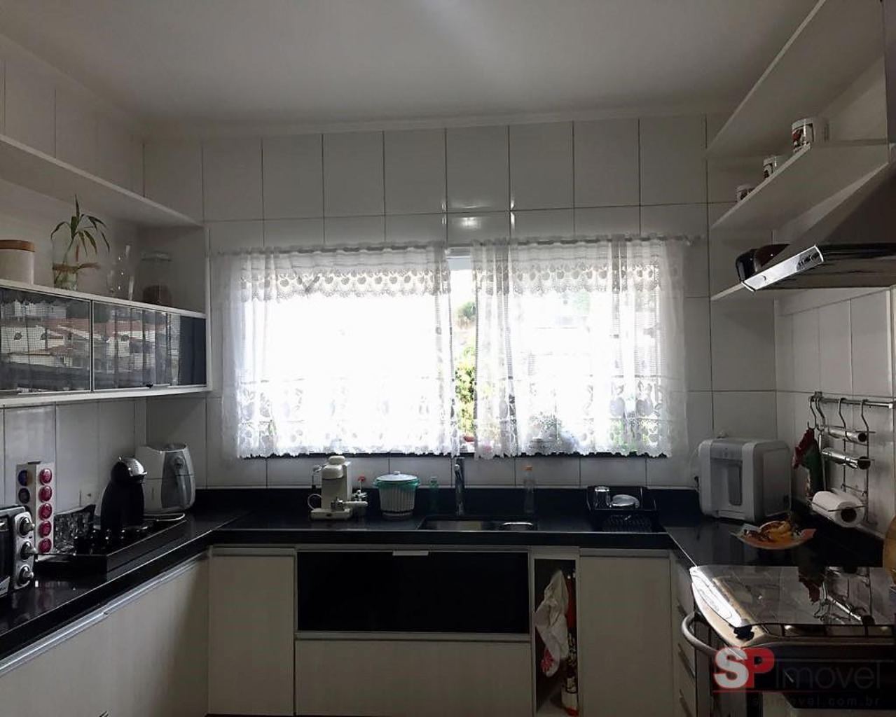 Sobrado à venda com 3 quartos, 250m² - Foto 2