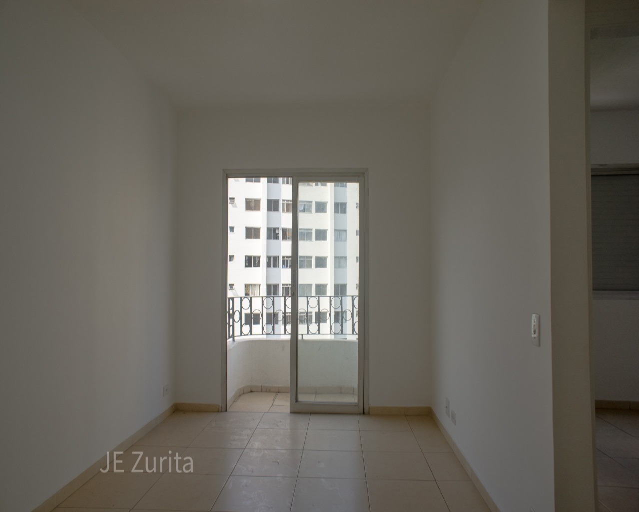 Apartamento para alugar com 1 quarto, 45m² - Foto 2