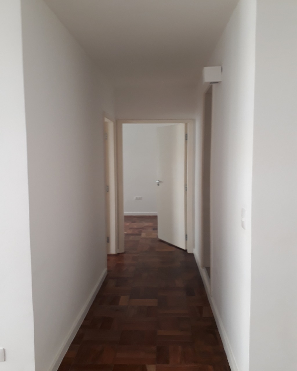 Apartamento para alugar com 2 quartos, 70m² - Foto 18