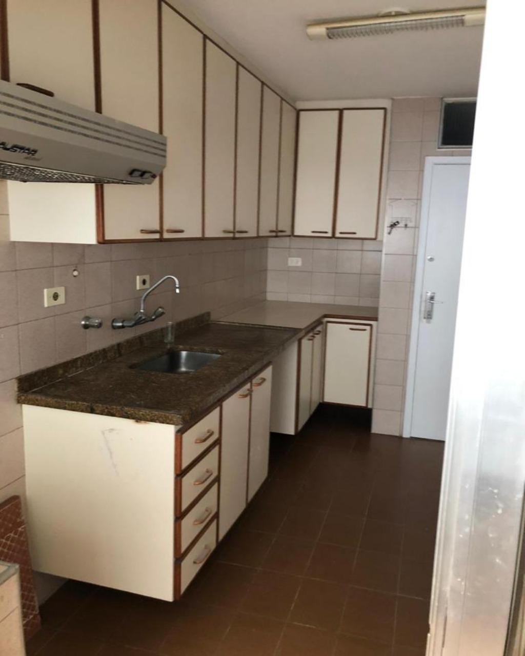 Apartamento para alugar com 3 quartos, 120m² - Foto 2